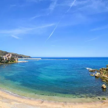 Seafront In *